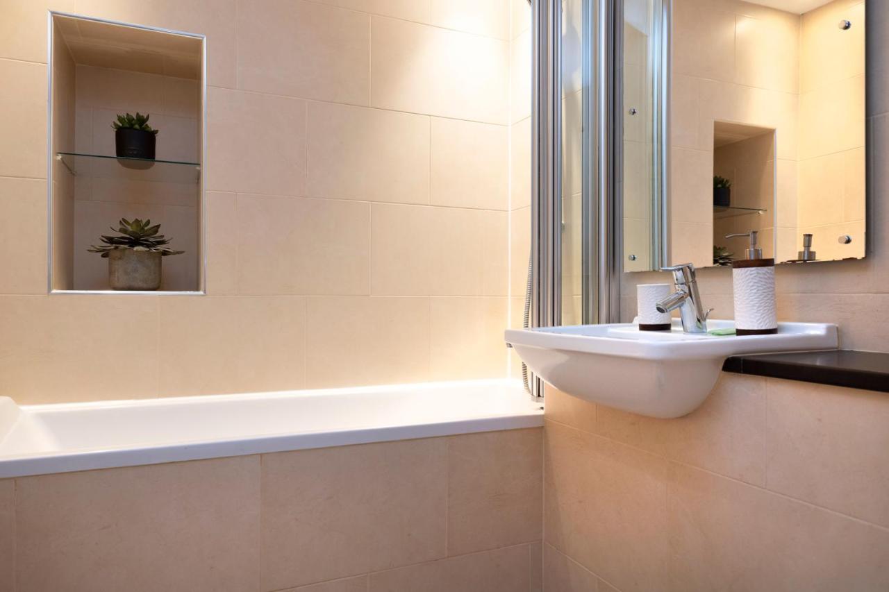Appartamento Joivy Luxury Flat Near Edinburgh Castle Esterno foto